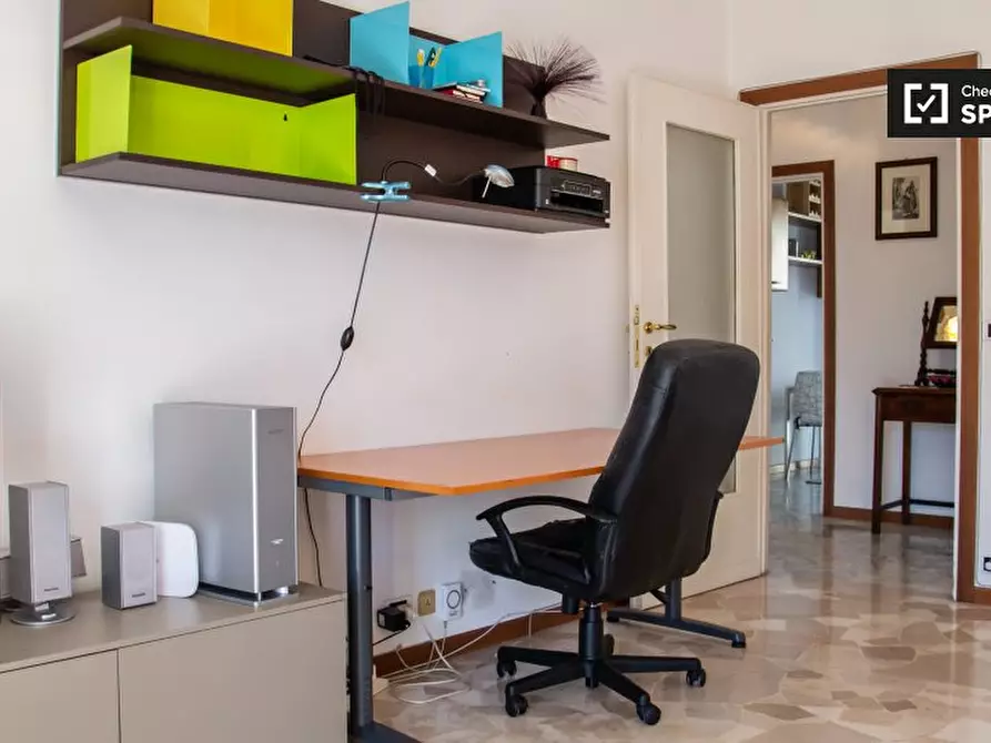 Immagine 17 di Appartamento in affitto  in Via Desenzano a Milano
