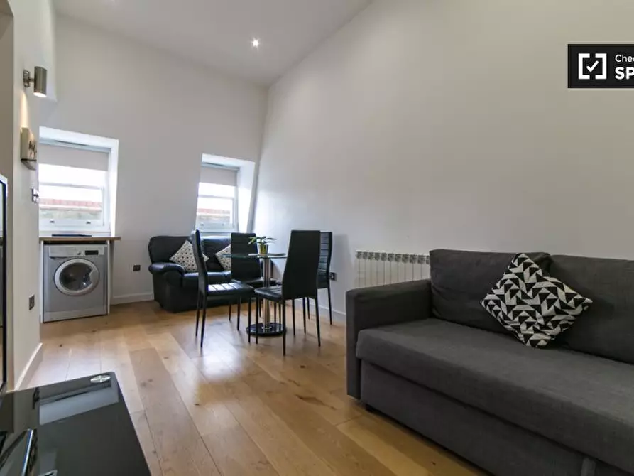 Immagine 4 di Appartamento in affitto  in Apartment 3, 55 Banner St, London a Islington