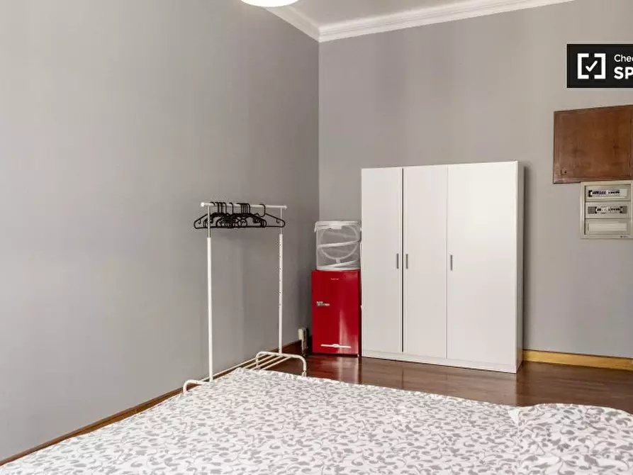 Immagine 3 di Camera condivisa in affitto  in Via Garigliano, 00198 Roma RM, Italy a Roma