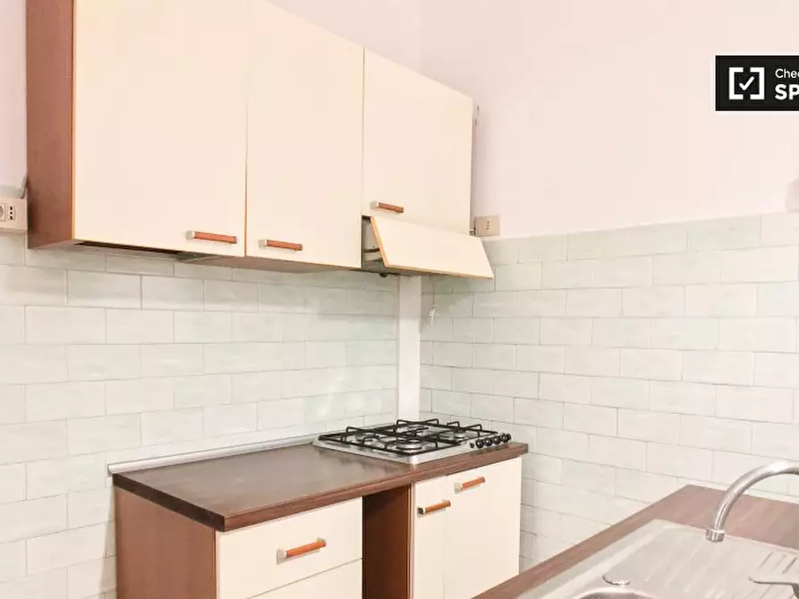 Immagine 12 di Camera condivisa in affitto  in Via dei Campani a Roma