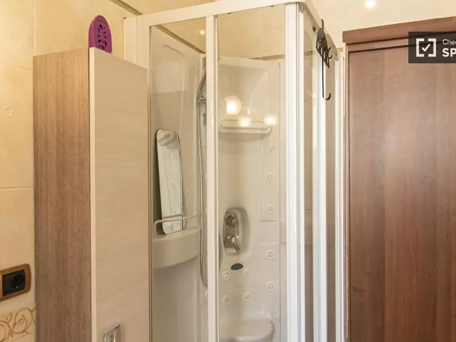 Immagine 5 di Appartamento in affitto  in Via Alfredo Baccarini a Roma