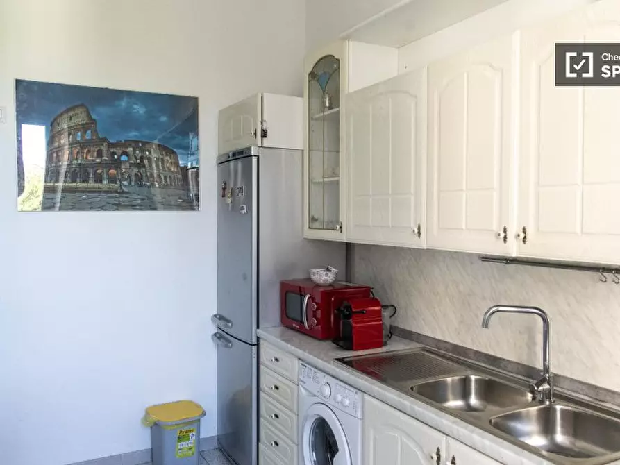 Immagine 13 di Appartamento in affitto  in Via Giovanni Branca a Roma