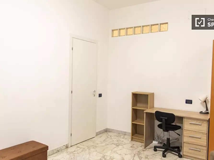 Immagine 4 di Camera condivisa in affitto  in Piazza Conca d'Oro a Roma