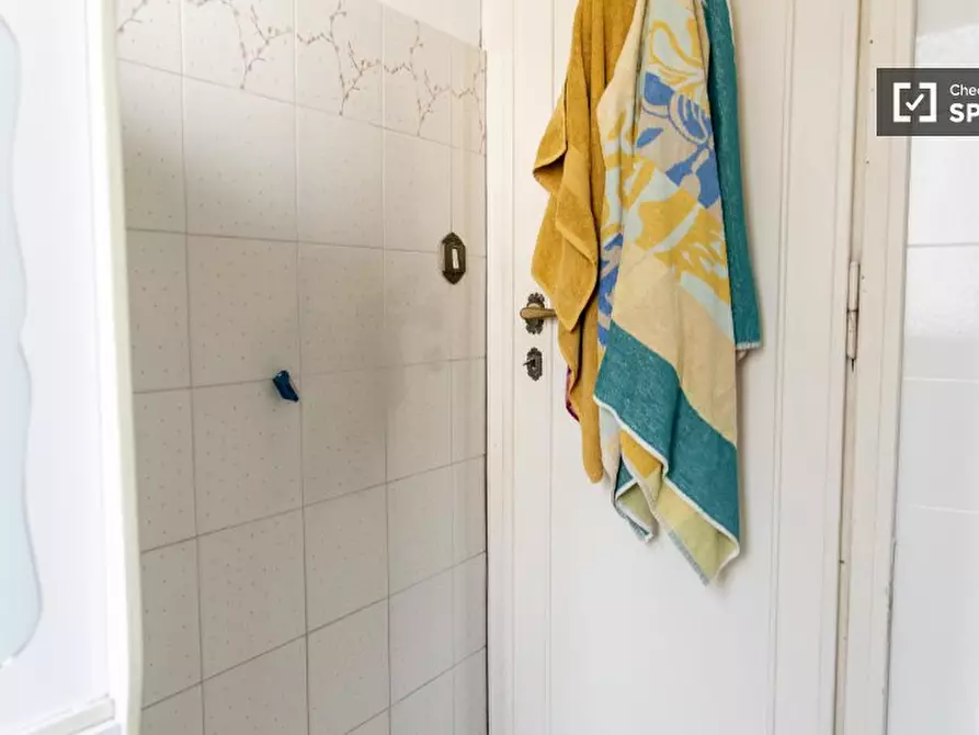 Immagine 16 di Camera condivisa in affitto  in Via Laurentina a Roma