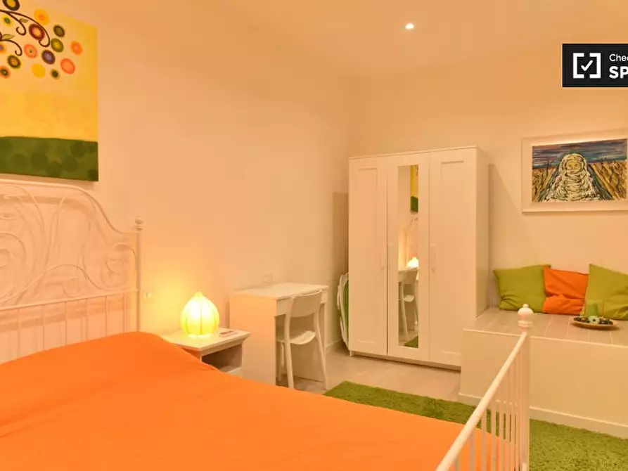 Immagine 8 di Appartamento in affitto  in Via dei Conciatori a Roma