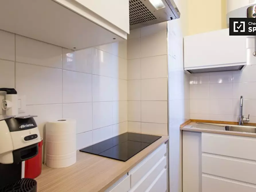 Immagine 8 di Ufficio in affitto  in Via delle Forze Armate a Milano