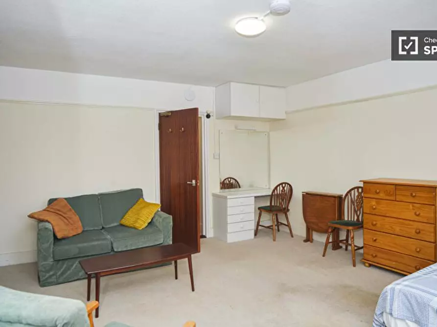 Immagine 7 di Ufficio in affitto  in R2 St Anns Villas a Kensington