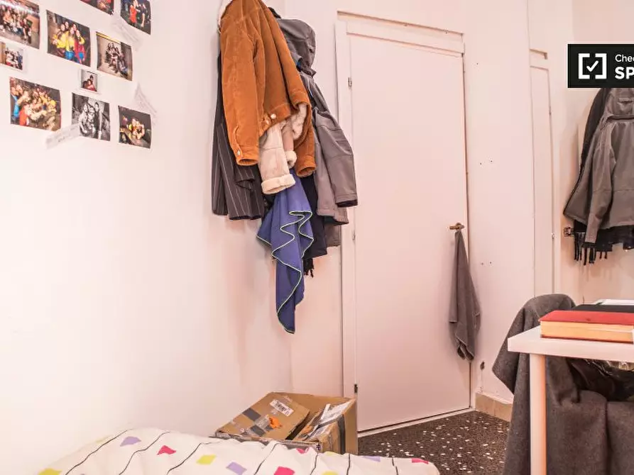 Immagine 2 di Camera condivisa in affitto  in Via Alessandro Cialdi, 00154 Roma RM, Italy a Roma