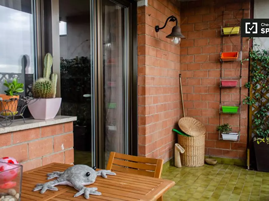 Immagine 10 di Camera condivisa in affitto  in Via Benedetto Croce, 00142 Roma RM, Italy a Roma