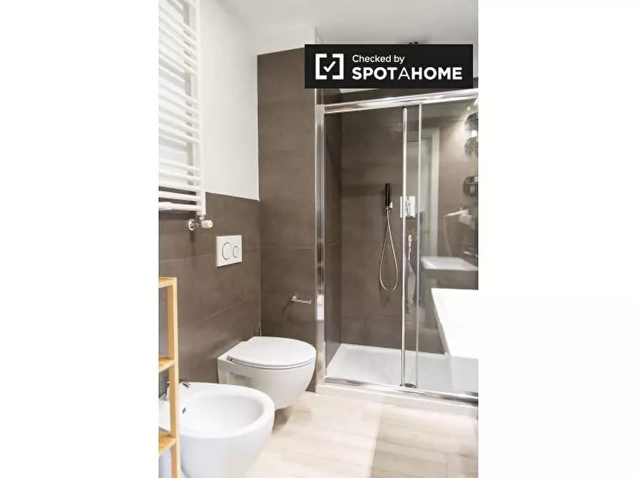 Immagine 11 di Appartamento in affitto  in Via di Acqua Bullicante a Roma