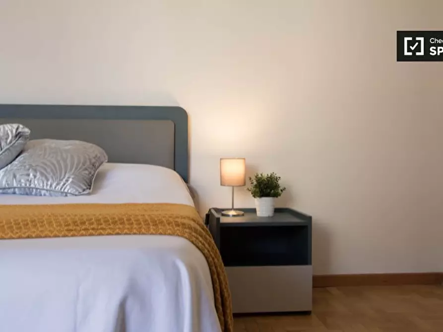 Immagine 5 di Camera condivisa in affitto  in Via Maniago a Milano