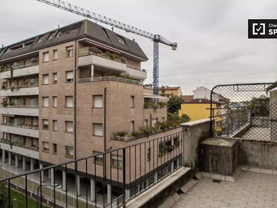 Immagine 11 di Camera condivisa in affitto  in Via Emilio Broglio a Milano