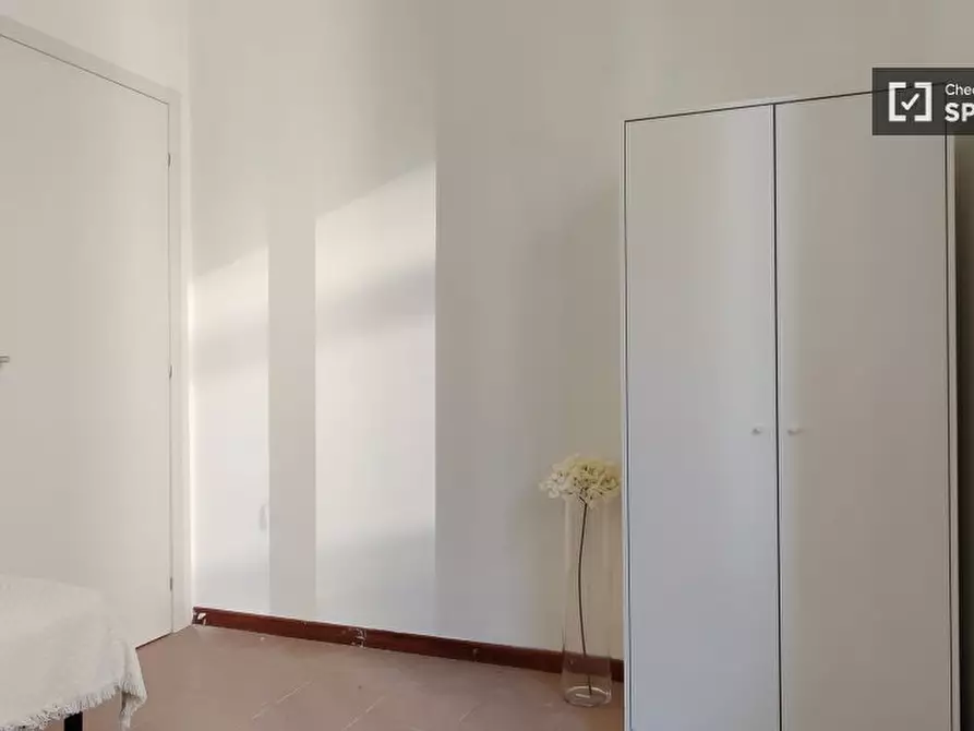 Immagine 3 di Camera condivisa in affitto  in Via Anton Giulio Barrili a Milano