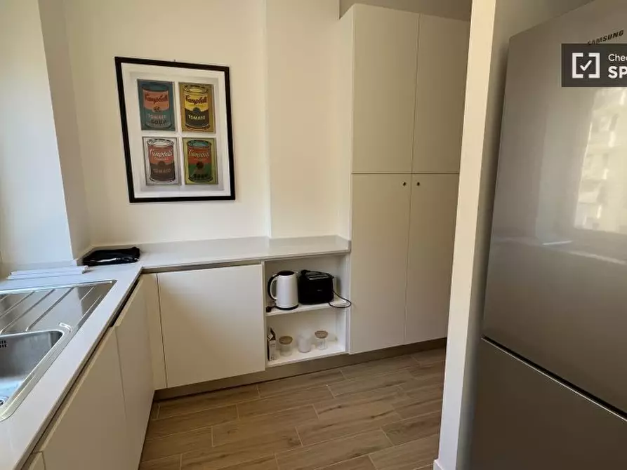 Immagine 5 di Camera condivisa in affitto  in Via Giovanni Mingazzini a Roma