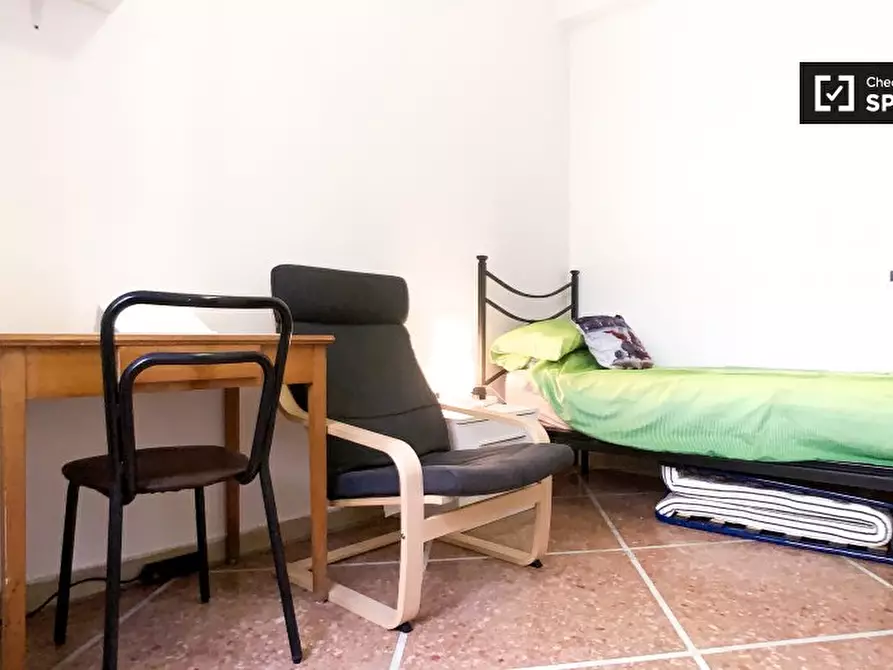 Immagine 3 di Camera condivisa in affitto  in Piazza Conca d'Oro, 00141 Roma RM, Italy a Roma