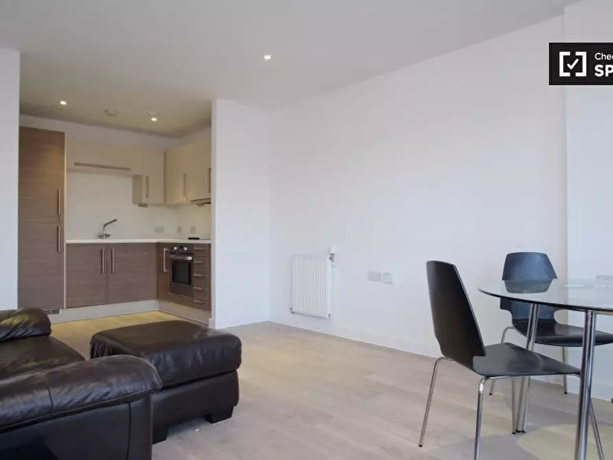 Immagine 6 di Appartamento in affitto  in Upper N St, Poplar, London E14, UK a Poplar