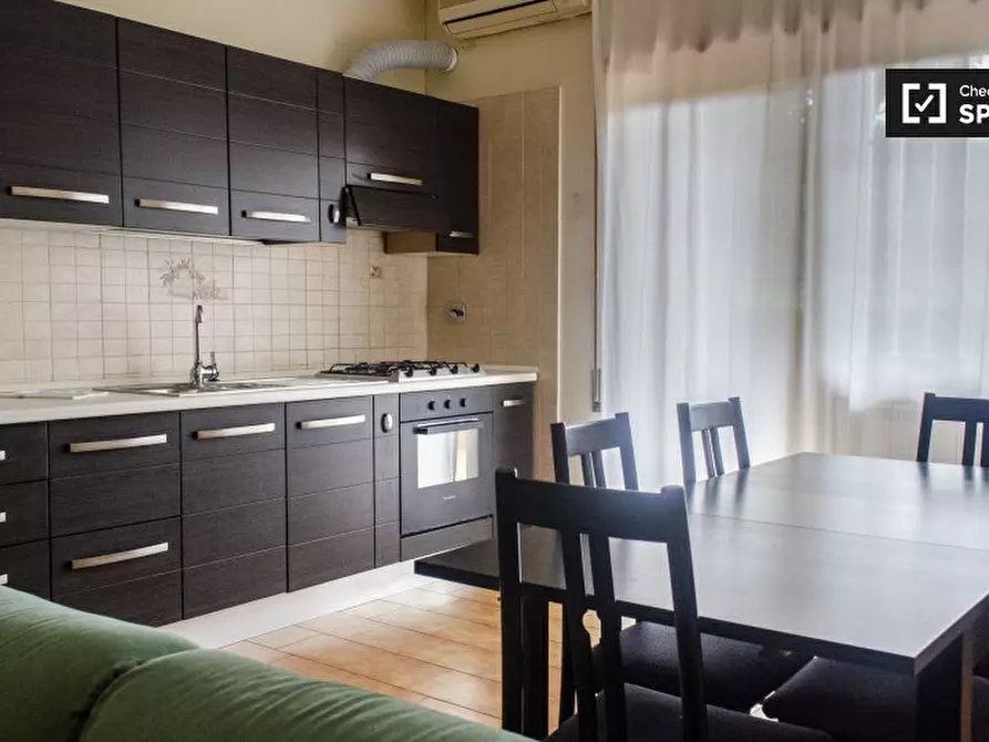 Immagine 7 di Appartamento in affitto  in Via Ildebrando Vivanti a Roma