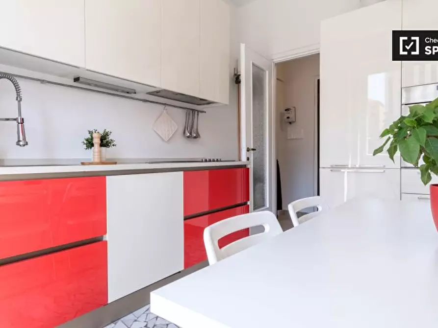 Immagine 10 di Camera condivisa in affitto  in Via Maniago a Milano