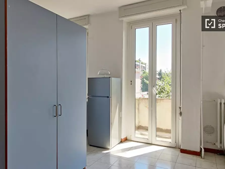 Immagine 13 di Appartamento in affitto  in Viale Famagosta a Milano