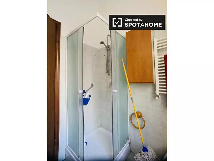 Immagine 15 di Camera condivisa in affitto  in Via Alessandro Cialdi, 00154 Roma RM, Italy a Roma