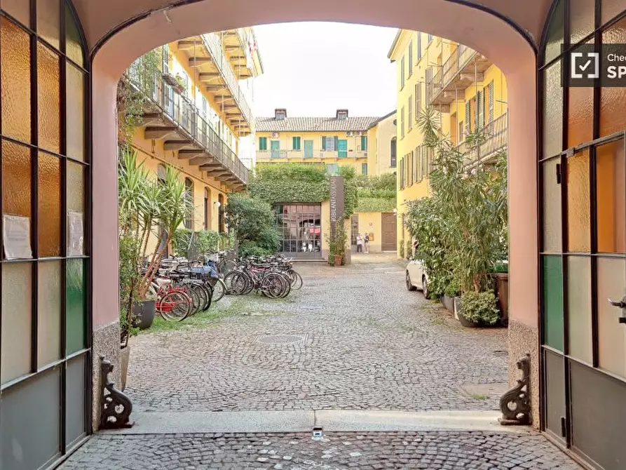 Immagine 15 di Ufficio in affitto  in Via Vigevano a Milano