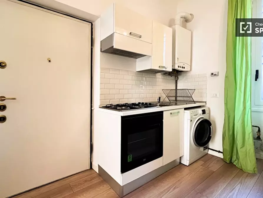 Immagine 10 di Ufficio in affitto  in Via Pietro Crespi a Milano