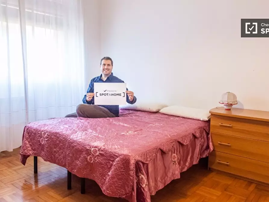 Immagine 9 di Camera condivisa in affitto  in Via Aurelia a Roma