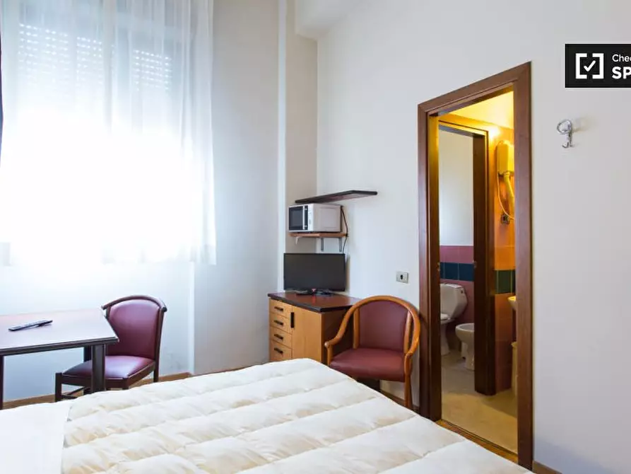 Immagine 4 di Ufficio in affitto  in Via Lepontina a Milano