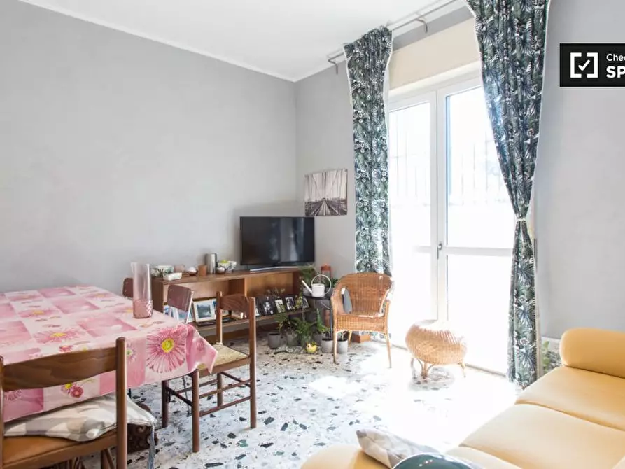 Immagine 3 di Camera condivisa in affitto  in Via Orobia a Milano