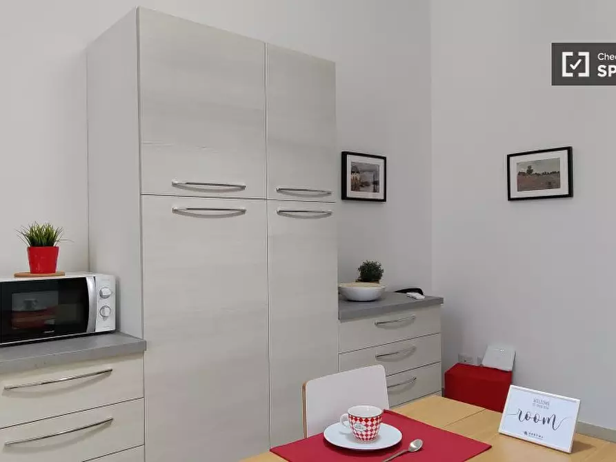 Immagine 4 di Ufficio in affitto  in Via Polesine a Milano