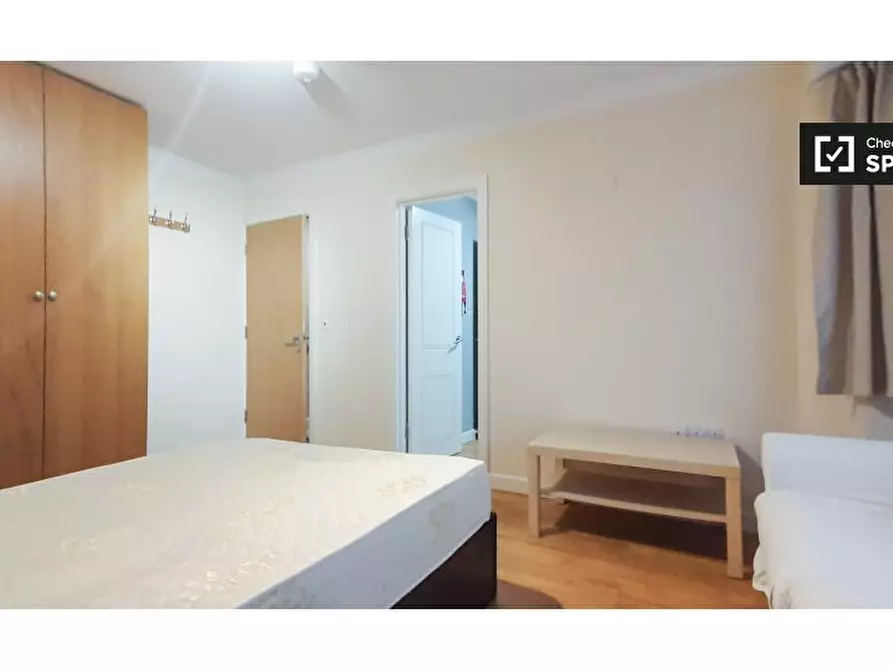 Immagine 5 di Ufficio in affitto  in Manor Way a Brent