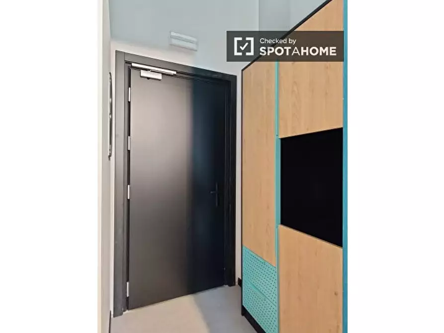 Immagine 7 di Camera condivisa in affitto  in Viale Giovanni Suzzani a Milano