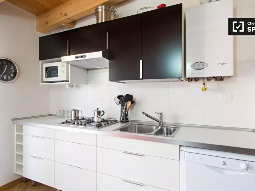 Immagine 10 di Appartamento in affitto  in Via Conte Verde a Milano