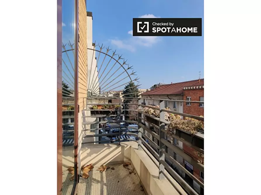 Immagine 6 di Camera condivisa in affitto  in Viale Piceno a Milano