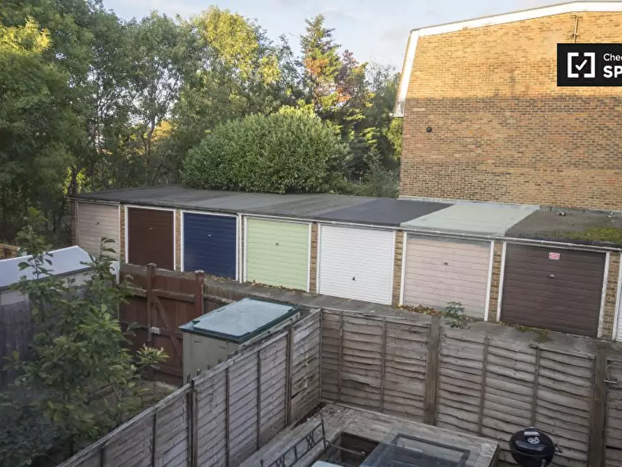 Immagine 7 di Camera condivisa in affitto  in Blossom Cl a Ealing