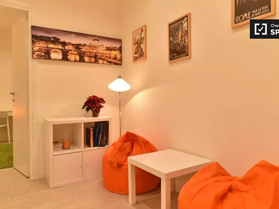 Immagine 5 di Appartamento in affitto  in Via dei Conciatori a Roma