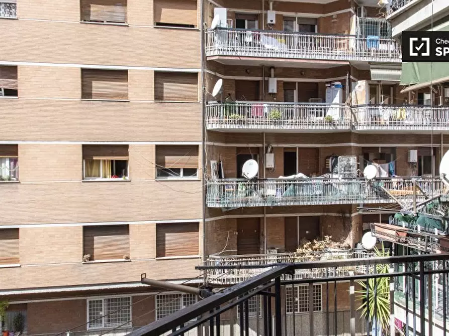 Immagine 11 di Camera condivisa in affitto  in Via Ulisse Dini, 00146 Roma RM, Italy a Roma