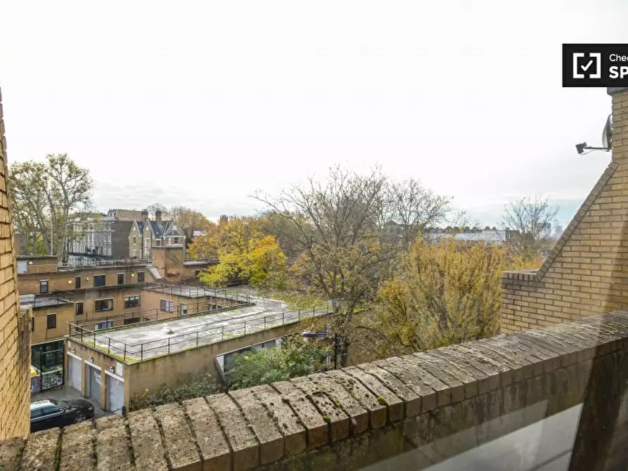 Immagine 5 di Camera condivisa in affitto  in Tavistock Cres a Kensington