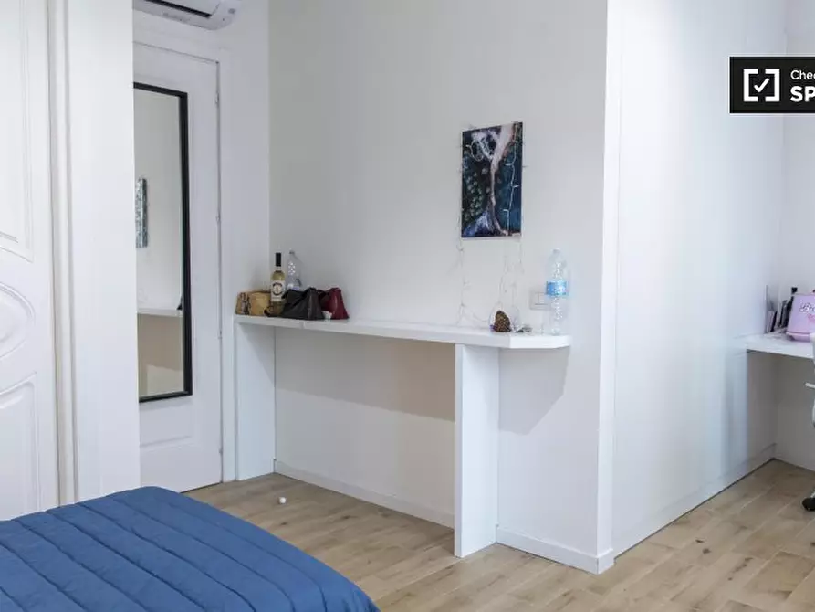 Immagine 3 di Camera condivisa in affitto  in Largo Ettore Marchiafava a Roma