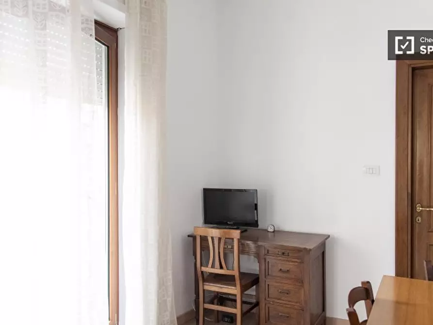 Immagine 10 di Appartamento in affitto  in Via S. Fulgenzio a Roma