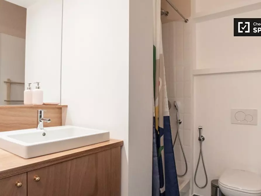 Immagine 13 di Appartamento in affitto  in Via Ariberto, 20123 Milano MI, Italy a Milano