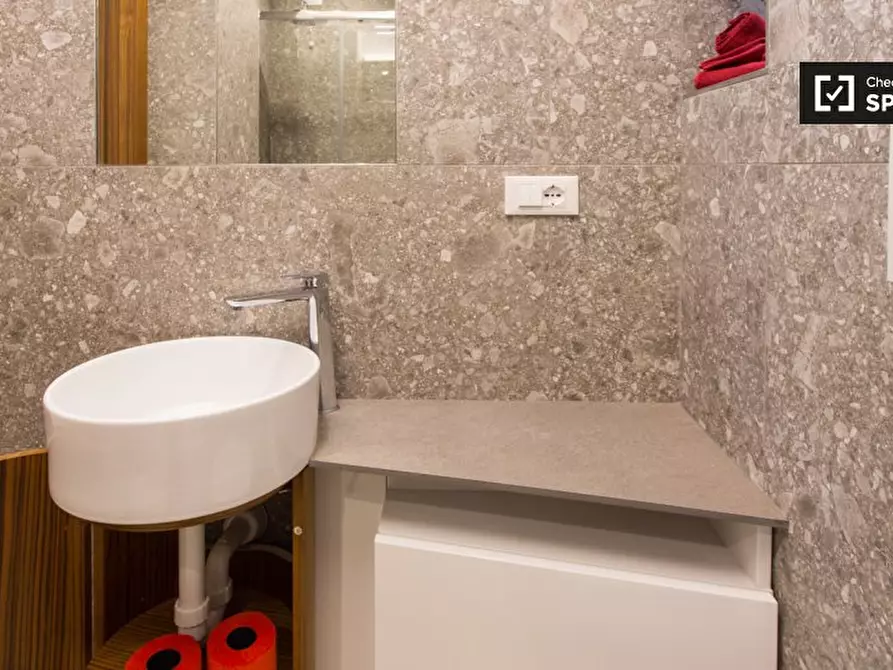 Immagine 16 di Ufficio in affitto  in Corso Italia a Milano