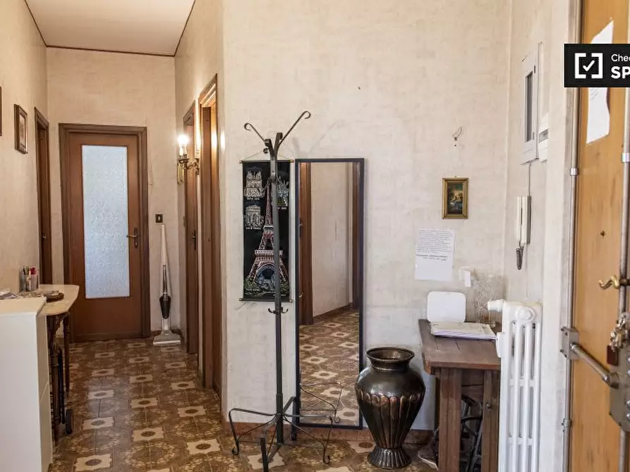 Immagine 16 di Camera condivisa in affitto  in Via Bartolomeo Colleoni a Roma