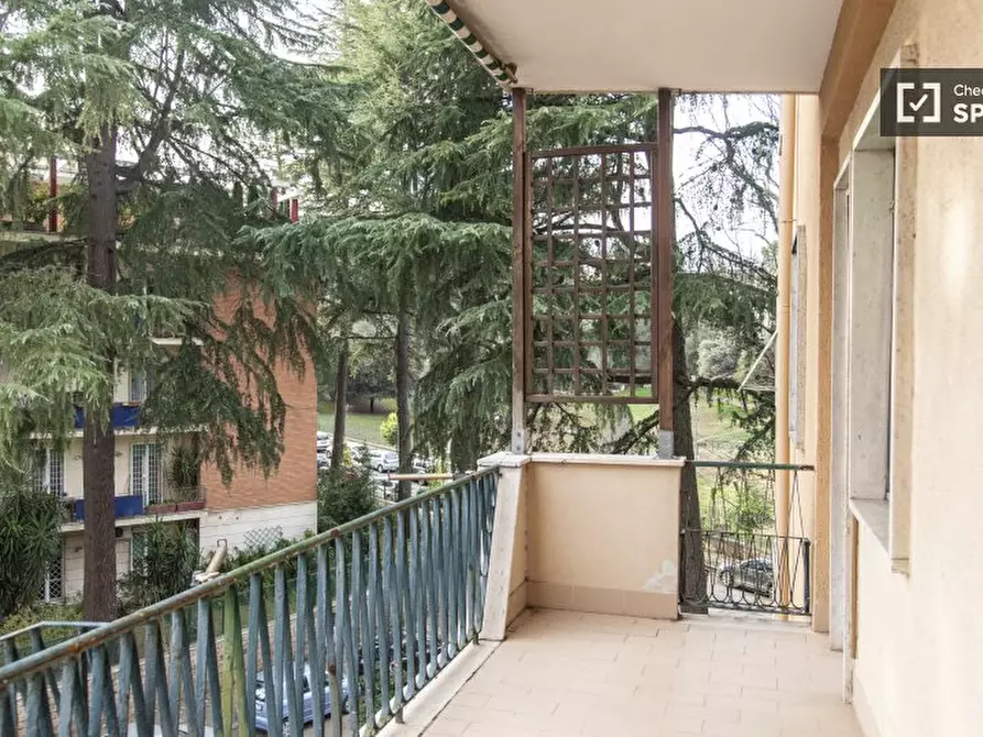 Immagine 13 di Camera condivisa in affitto  in Via Valnerina a Roma