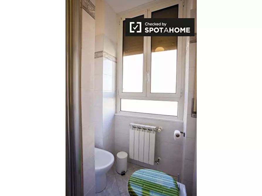 Immagine 17 di Appartamento in affitto  in Viale Ippocrate a Roma