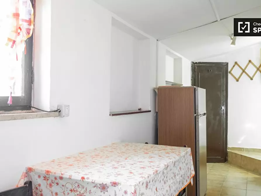 Immagine 2 di Appartamento in affitto  in Via di Porta Medaglia, 148, 00134 Roma RM, Italy a Roma