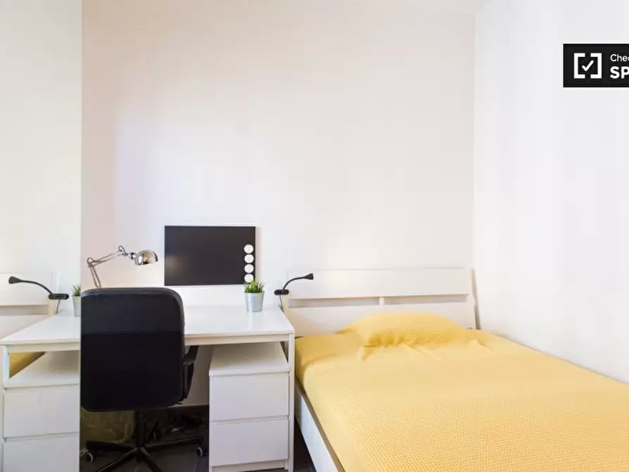 Immagine 3 di Camera condivisa in affitto  in Alessandro a Milano