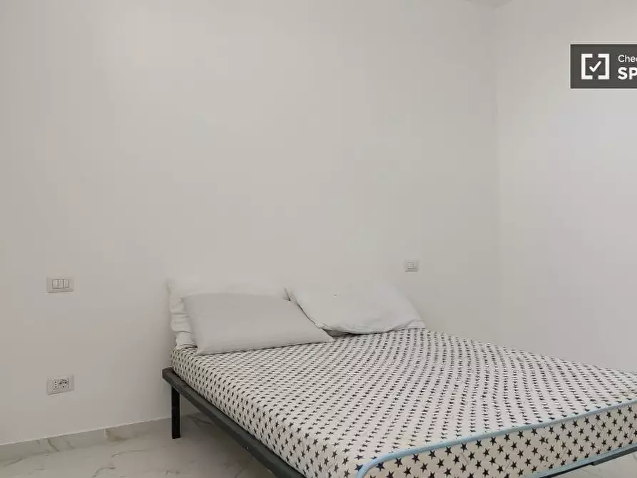 Immagine 11 di Camera condivisa in affitto  in Via delle Forze Armate a Milano