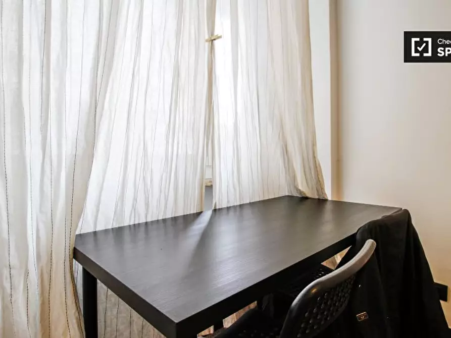 Immagine 3 di Camera condivisa in affitto  in Corso S. Maurizio a Torino