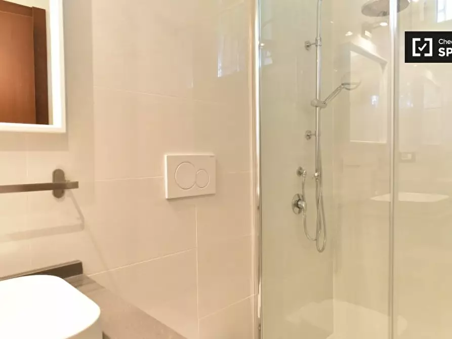 Immagine 12 di Camera condivisa in affitto  in Via Santa Domenica Talao, 00173 Roma RM, Italy a Roma